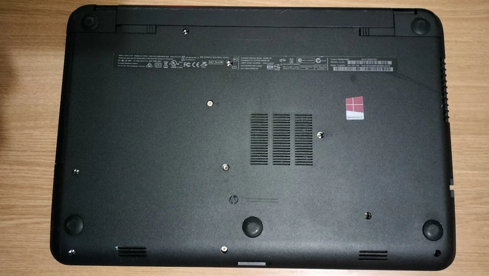 Notebook portatile HP 15-g000sl 15,6" AMD 320 HDD 4GB RAM DDR3 WIN10 - Immagine 3 di 4