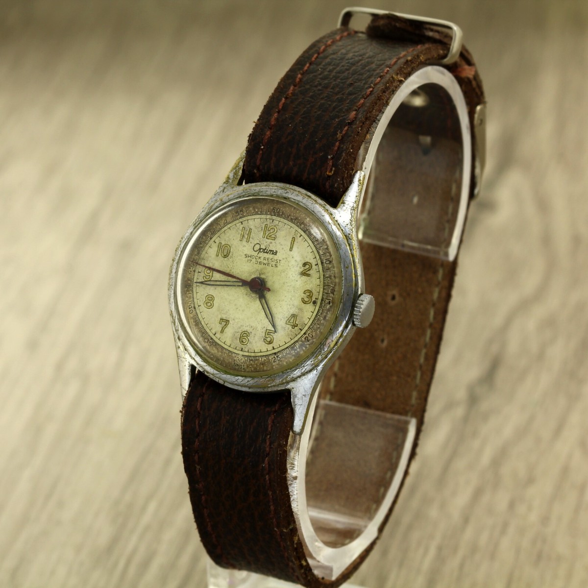 American Wristwatches 洋書 本 88年 40s 50s Optima shock resist Swiss made military 1950s wristwatch rare