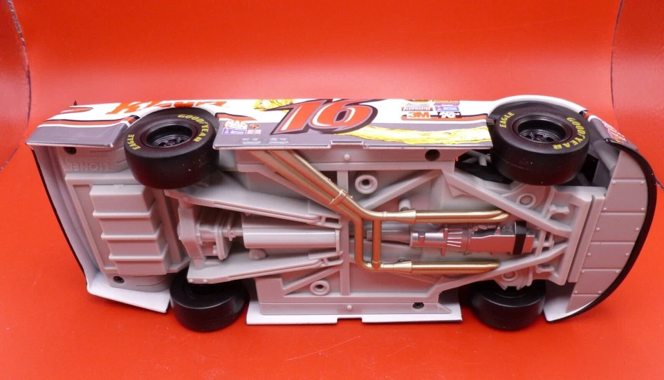 Difícil de encontrar 1/24 Action Greg Biffle 2016 Kleen Performance Roush Fusion #16 1/829 CWC Foto 4 de 4