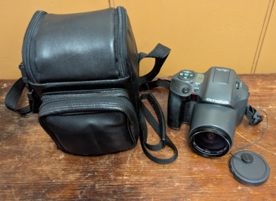 Olympus IS-10 Super DLX 35mm Film Camera w/ Strap, Case, Filter WORKING