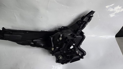 TOYOTA PRIUS HYBRID (2016 - 2018) HEADLIGHT HEADLAMP LED PASSENGER - Picture 2 of 4