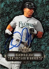 Dan Uggla autographed baseball card (Marlins) 2007 Fleer #RSDU Rookie Sensations