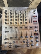 Behringer DJX700 Mixer DJ Professionale si accende non testato ulteriormente