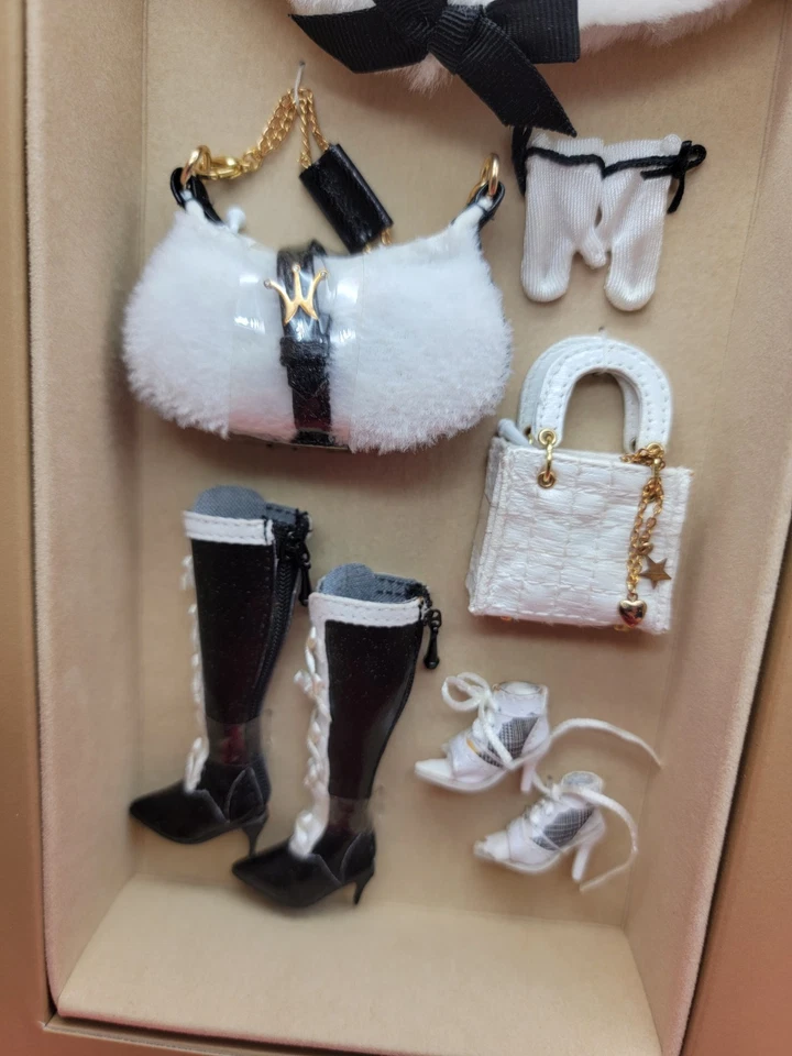 Integrity Fashion Spectacular Travel Wear Set Fashion Royalty Jason Wu 91077 NRF - Image 3 of 4