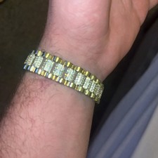 9ct Gold Diamond Rolex Style Bracelet . 7 1/4 Inches Long 15mm Wide 23.7 grams