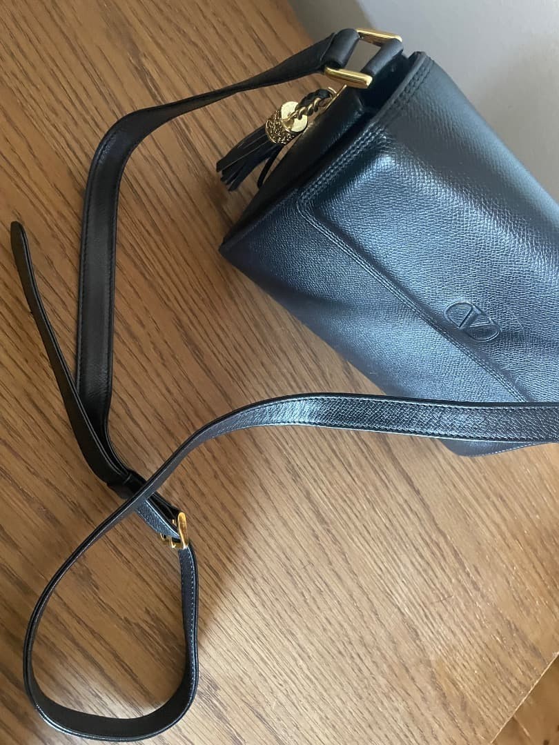 Valentino Garavani Vintage Leather Tassel Flap Shoulder Bag Black Excellent Jap thumbnail 3