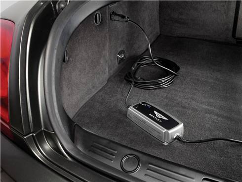 BENTLEY OEM 12 volt Smart Battery Charger Float Maintenance Minder & Conditioner