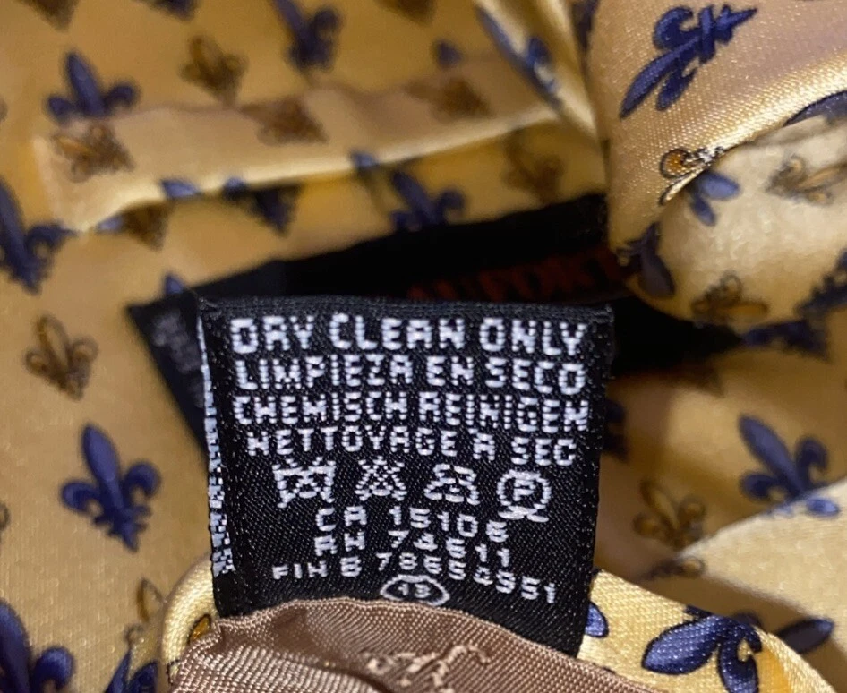 TIE RACK BEAUFORT NECKTIE NOVELTY ALL OVER PRINT 100% SILK - Image 4 of 4