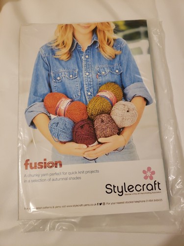 knit now magazine #146 Bumper Xmas Knit Kit 2022 New in bag - Picture 2 of 2