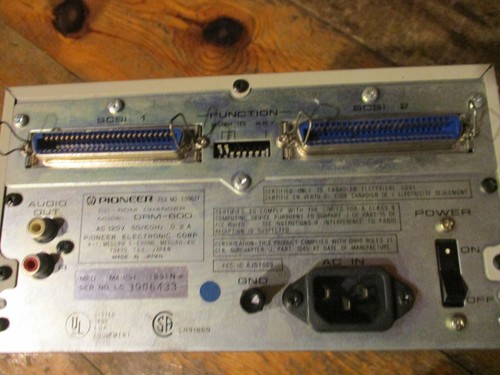 Pioneer LaserMemory CD-ROM Changer DRM-600 POWERS ON - Picture 7 of 12
