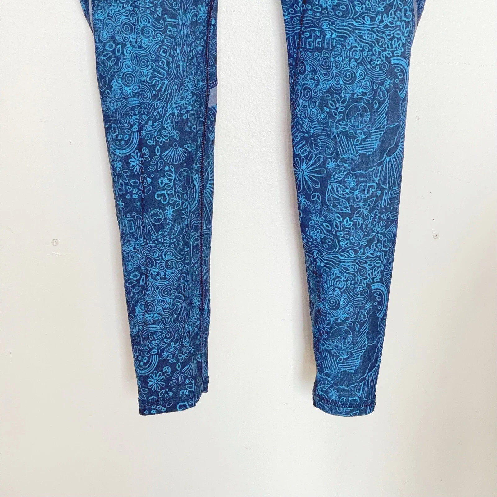 sweaty-betty zero gravity mid waist running yoga activewear leggings