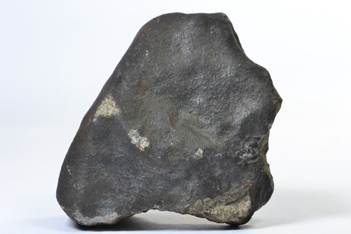 Meteorite BASSIKOUNOU - Chondrite H5 - fell 2006 in Mauretania - indiv. 237.7 g - Picture 5 of 12