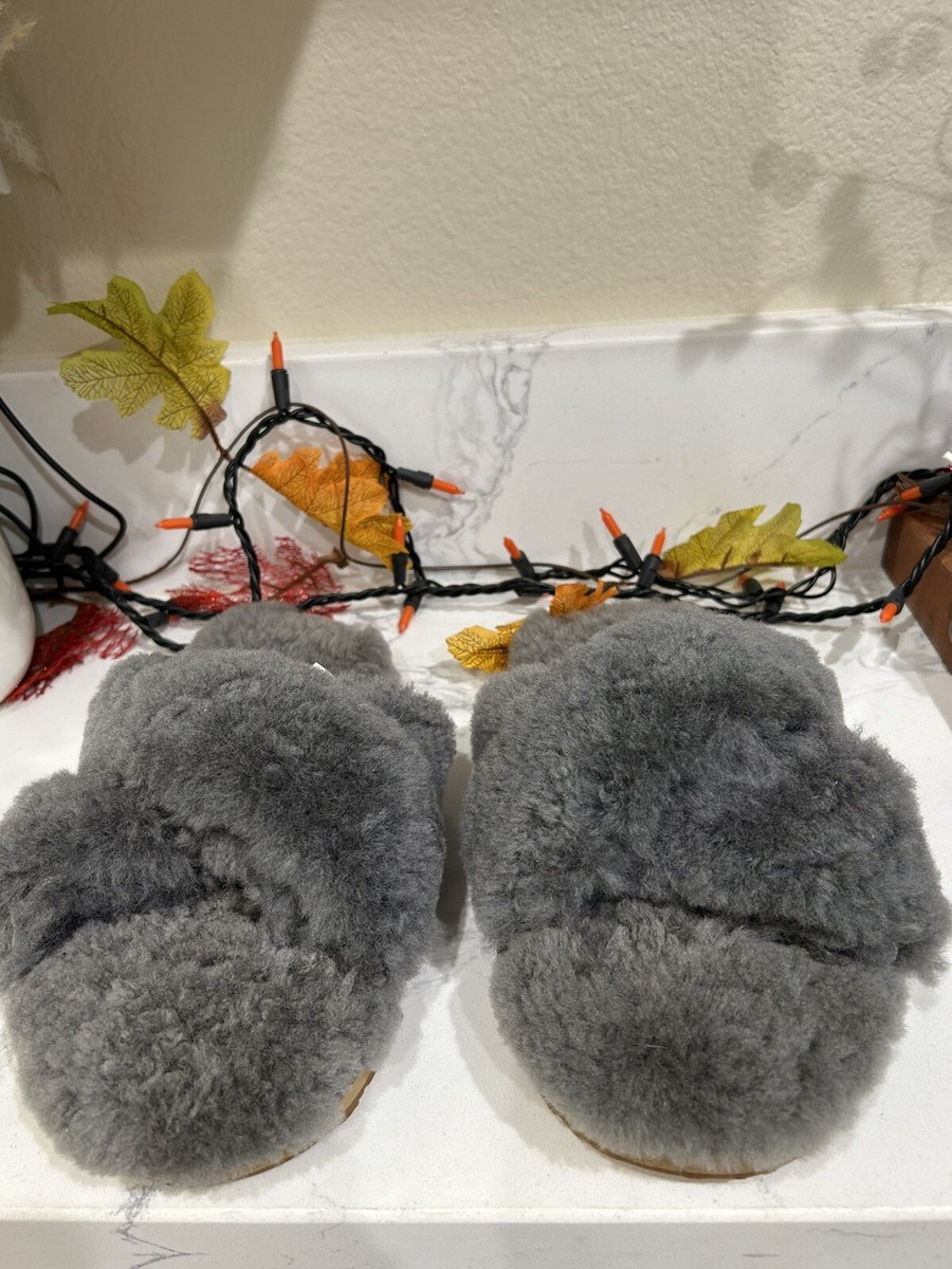 MOU gray fluffy Slipper Sheepskin Fur With Rubber Sole woman's