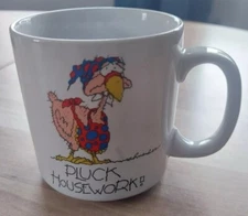 RUSS BERNIE & CO. COFFEE MUG SCHNEIDERS “PLUCK HOUSEWORK!” CHICKEN w/APRON 