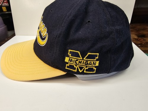 Cappello Snapback Vintage anni '90 NCAA Michigan Wolverines Starter Script Lana TheNatural - Foto 2 di 4