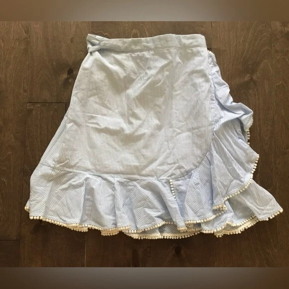 AQUA 女式蓝色和白色条纹荷叶边迷你裙,大号 — 第 2/4 张图片