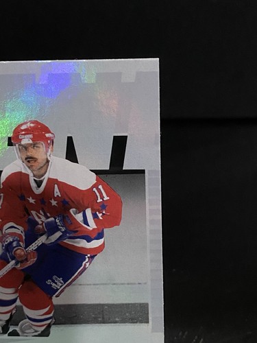 Mike Gartner 2023-24 Upper Deck Trilogy Generations Washington Capitals #TG-17A - Picture 3 of 12