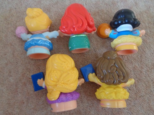 Fisher Price Little People Disney Princess Play & Go Schloss Spielset & 5 Figuren - Bild 3 von 11