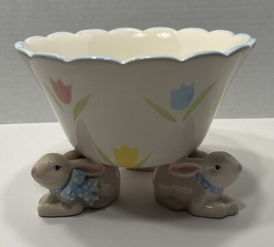Golden Products Limited Ceramic Easter Bunny Rabbits Three Footed Bowl W/Flowers