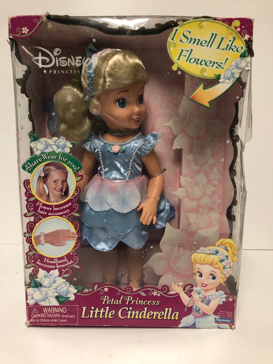 Playmates 2006 Disney Petal Princess Little Cinderella Doll Playmates 2006 Disney Petal Princess Little Cinderella Doll