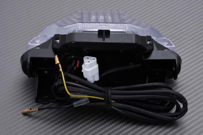 Feu stop LED Yamaha MT03 transparent à clignotants intégrés Plug & Play