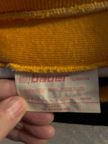 Vintage Boston Bruins hockey sweater/jersey, very old. Classic piece - Picture 2 of 3