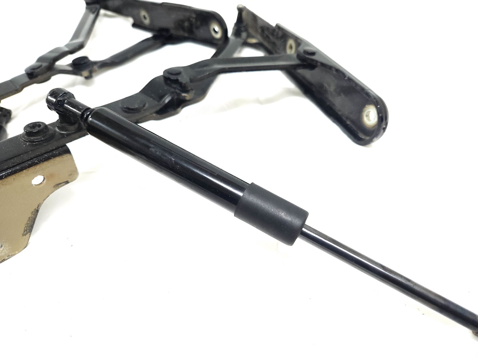 ⭐ 08-19 Maserati Gran Turismo Rear Trunk Lid Boot Support Hinge Bracket Set Oem