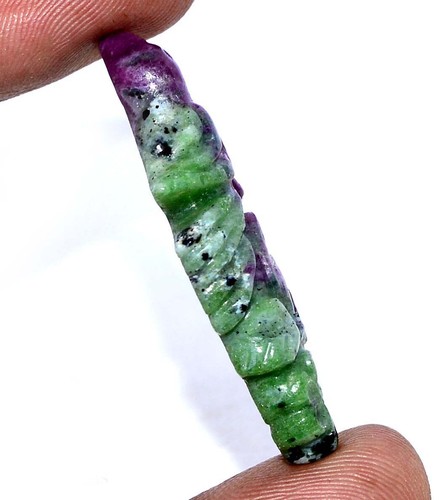 42x14 mm Natural Ruby in Zoisite Handmade Carving 31.61 CTS Loose Gems - Picture 3 of 6