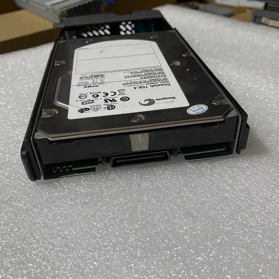 HITACHI 5518492-A  HDD  XP1024 73GB 15K FC Spare Disk - Image 4 of 4