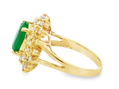 Oval Green Emerald and Double Diamond Halo Ring 14k Yellow Gold - 第 6/7 張圖片