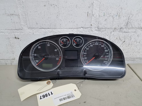 VW Passat 3BG Kombiinstrument Tacho Bordcomputer Tachometer 333751 Km 3B0920825A