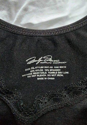Marilyn Monroe XLarge schlankmachendes Tanktop, schwarz - Bild 3 von 4