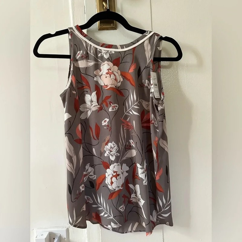 Ann Taylor Loft Gray Floral Sleeveless Blouse