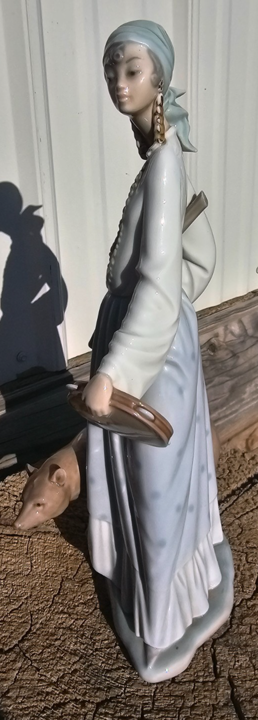 Picture 3 of 8