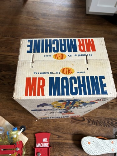 Ideal MR. MACHINE 1961 Walking Talking Robot In Original Box - Picture 15 of 15