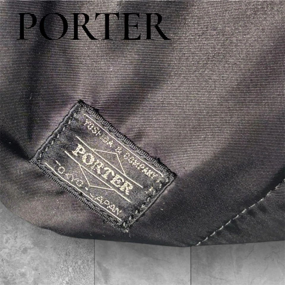 Bolso de cintura de nailon negro Porter Tanker Foto 2 de 4