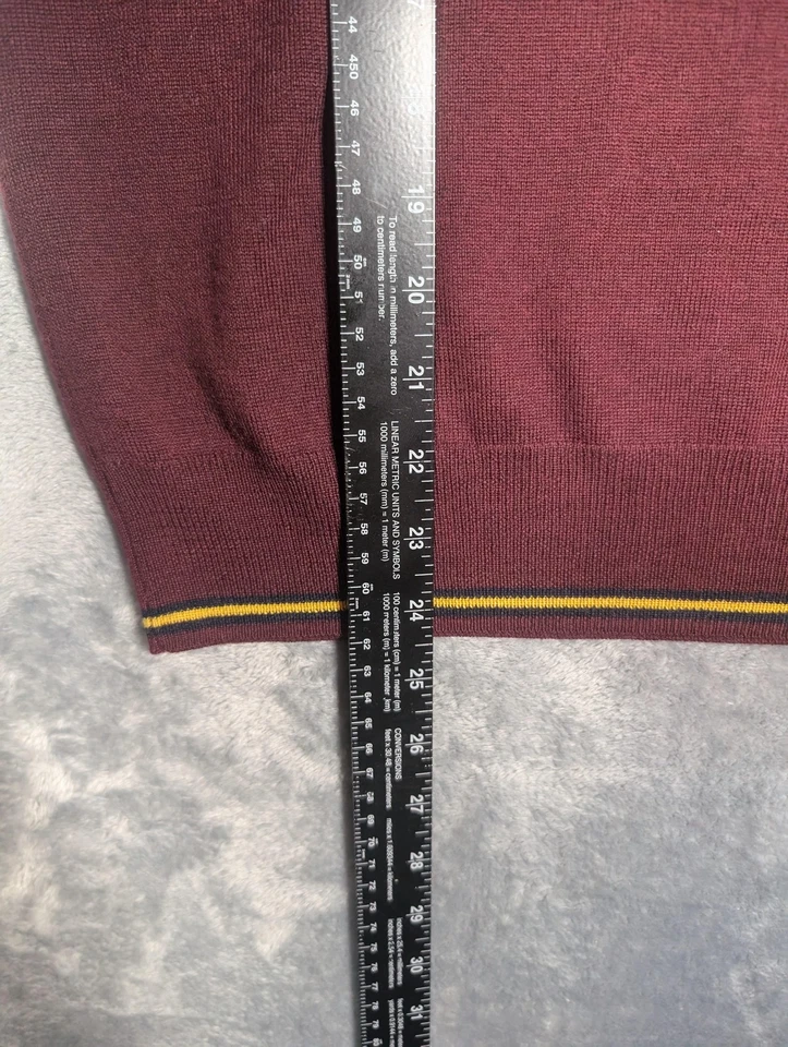 Chaleco Suéter Brooks Brothers Para Hombre Mediano Borgoña Extra Fino Merino Cuello en V Lana Foto 2 de 4