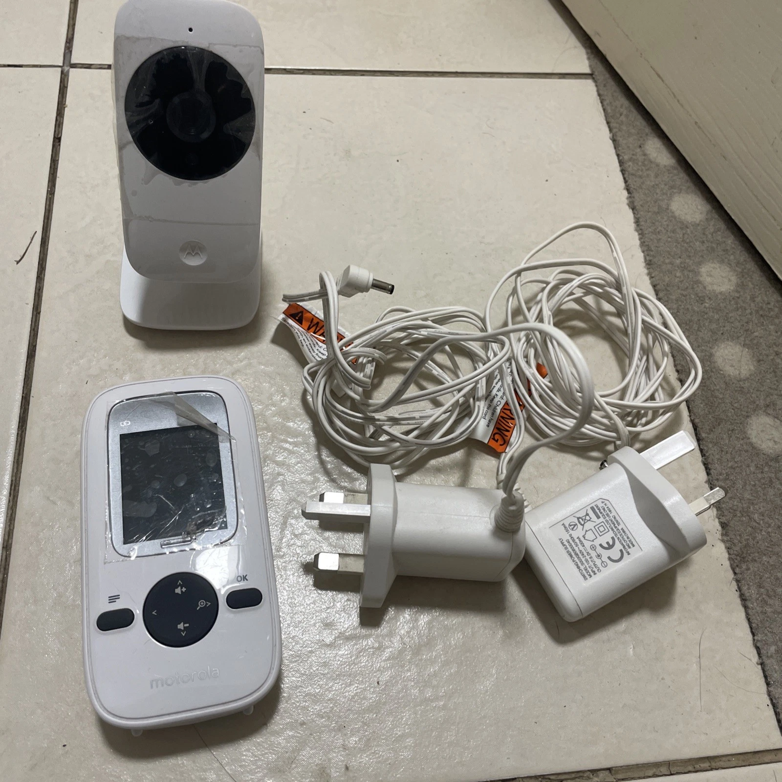 Motorola MBP481 Baby Monitor – Camera & Monitor Set NO Chargers Read Description
