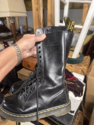 Dr. Martens 1914 Air Ware Bouncing Soles 14 Holes Black Leather Punk Boots Sz 6