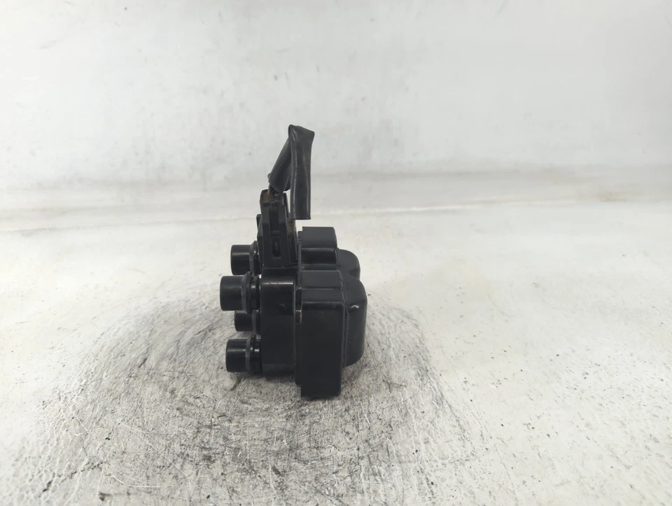 Ford Escort 1998 motor distribuidor de encendido fabricante original UPGFT Foto 3 de 4