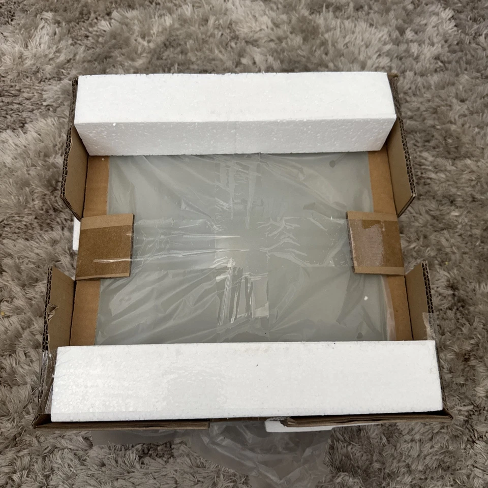 Aplique cuadrado pañuelo Sonneman 3405.04 11" NUEVO en caja Foto 4 de 4