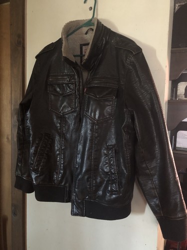 Levi Strauss & Co Leather Bomber Jacket with Wool Like Interior Size Large - Picture 2 of 13