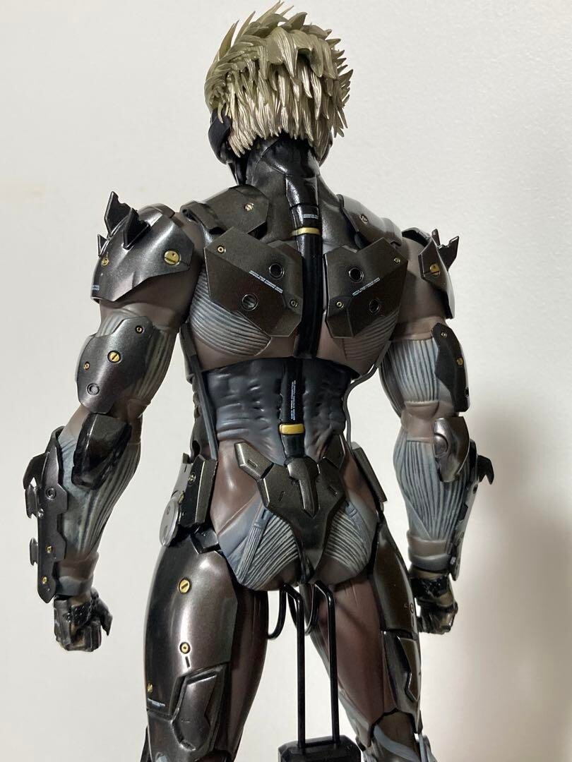 Video Game Masterpiece 1/6 Scale Metal Gear Rising Revengeance