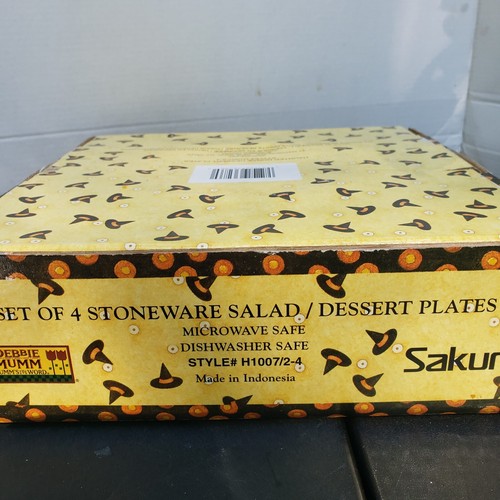 set of 4 Sakura Debbie Mumm haunted house 8" dessert plates - Picture 8 of 11