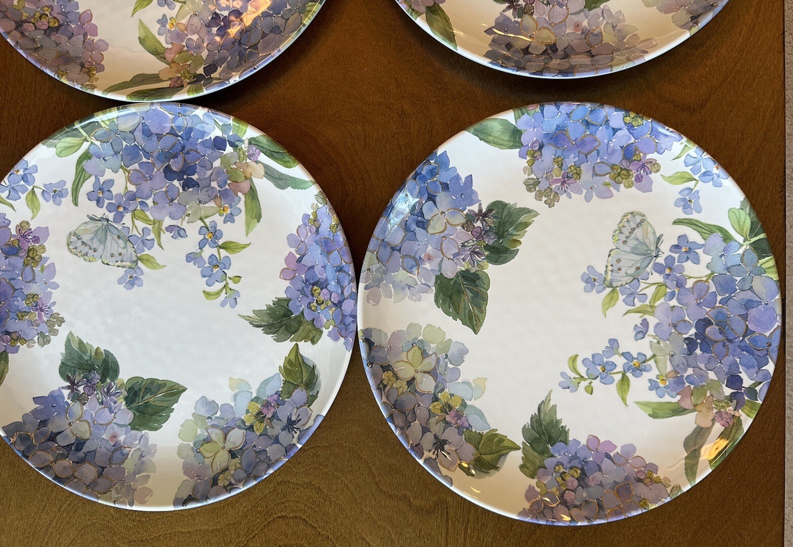SOHO LOFT MELAMINE SET OF 4 DINNER PLATES HYDRANGEA BUTTERFLY PURPLES NEW