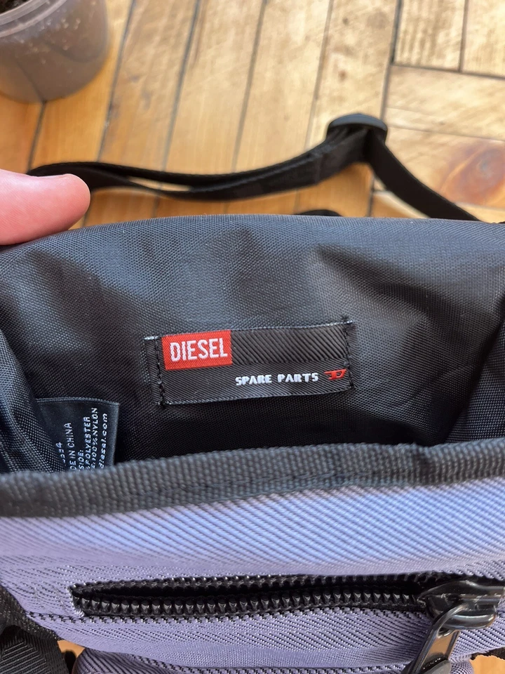 Vintage Diesel Avant Garde Cinza Denim Bolsa Sling Tamanho do Sistema Operacional - Imagem 4 de 4