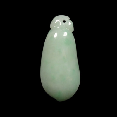 Certified Grade A 100% Natural Green Jadeite Jade Pendant Hand-Carved 福瓜 04053