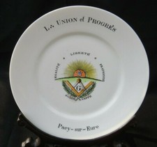  ASSIETTE MACONNIQUE PORCELAINE A IDENTIFIER UNION ET PROGRES PACY SUR EURE