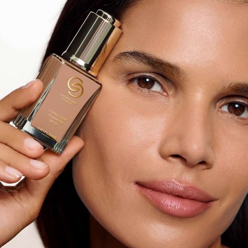 Oriflame Giordani Gold Eternal Glow Foundation Beige Warm SPF 25 Vegan - Picture 8 of 11