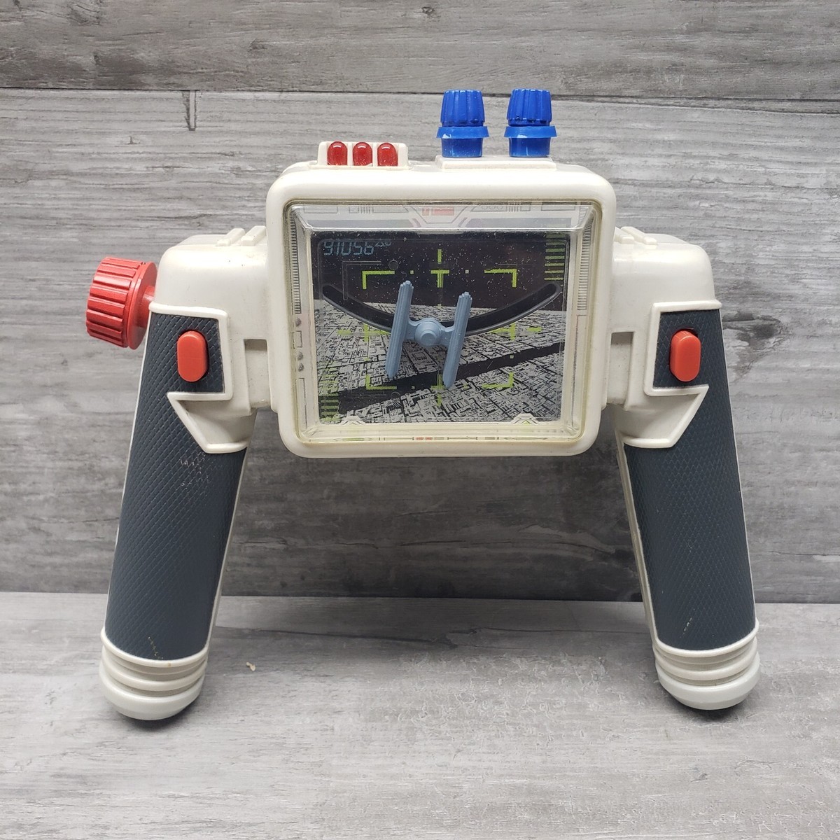 Rare 1997 Lucas Film Star Wars X-Wing Ship Handheld Star Wars Game